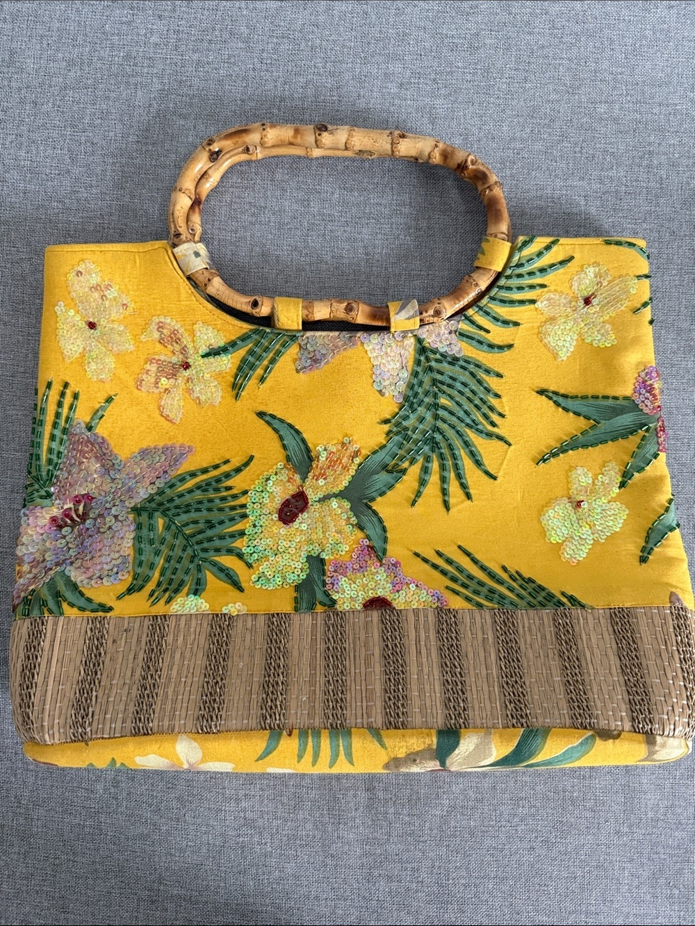 Yellow vintage Floral Bamboo-Handle Tote Bag - Picture 4 of 16